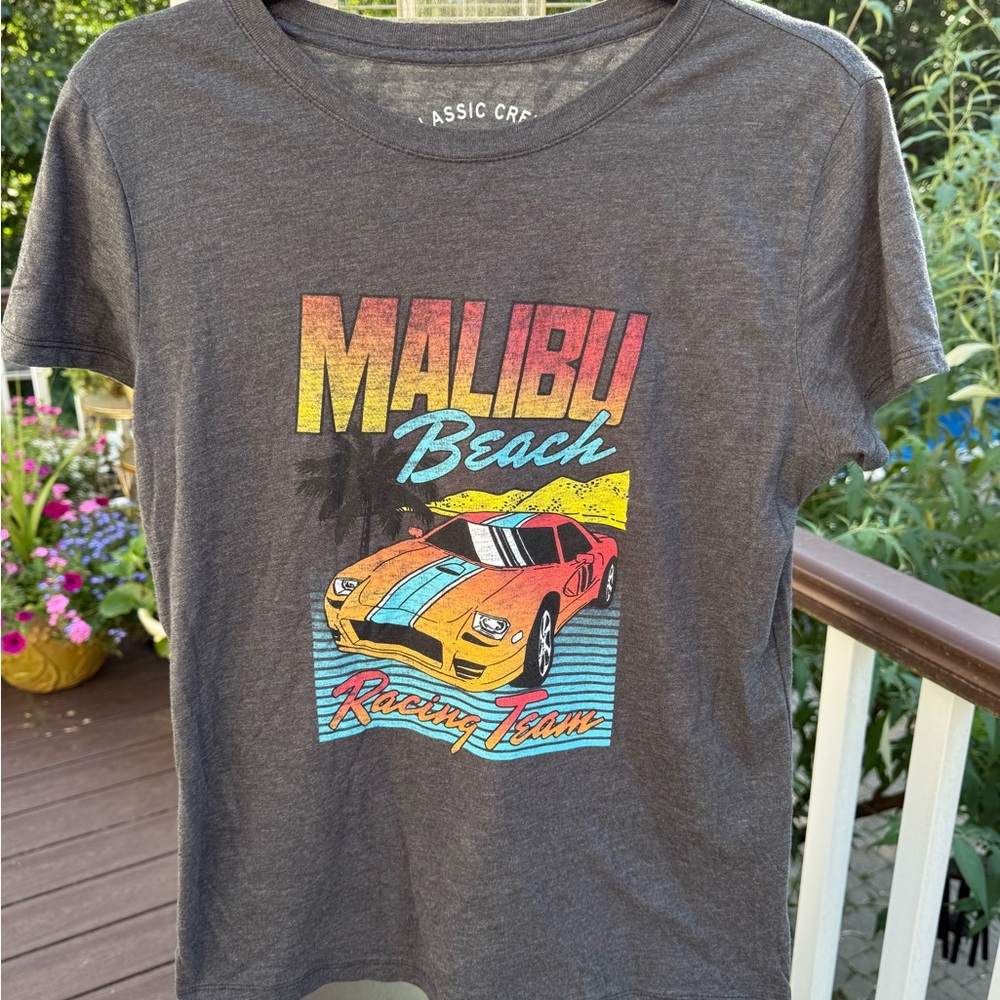 3/$10 Bundle Aeropostale Gray Malibu Beach Graphic Tee